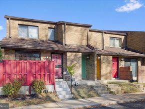 3166 Berry Road NE 27, Washington DC 20018