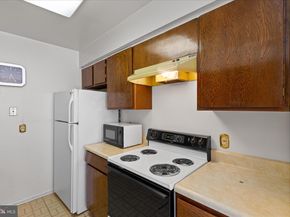 3166 Berry Road NE 27, Washington DC 20018