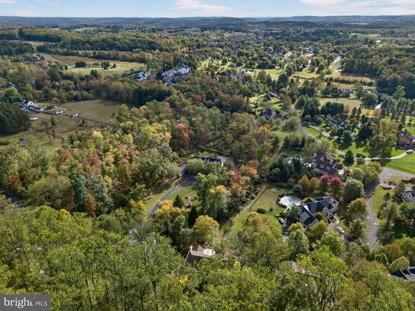 5765 Valley Stream Drive, Doylestown PA 18902