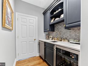 5765 Valley Stream Drive, Doylestown PA 18902