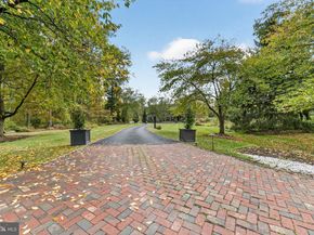 5765 Valley Stream Drive, Doylestown PA 18902