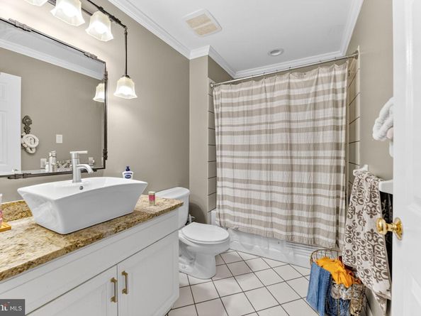 5765 Valley Stream Drive, Doylestown PA 18902
