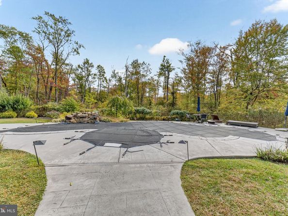 5765 Valley Stream Drive, Doylestown PA 18902