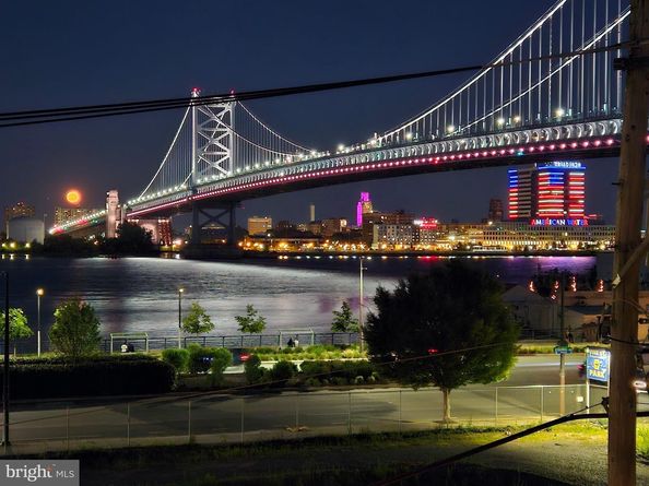 315 N Front Street 315, Philadelphia PA 19106