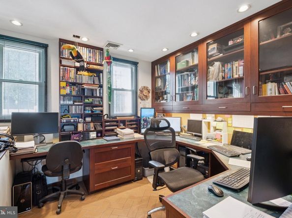 315 N Front Street 315, Philadelphia PA 19106