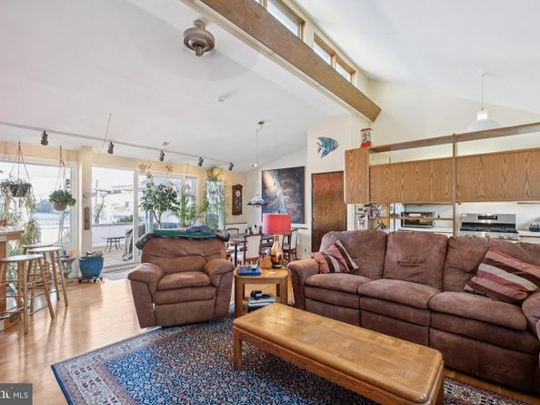 315 N Front Street 315, Philadelphia PA 19106