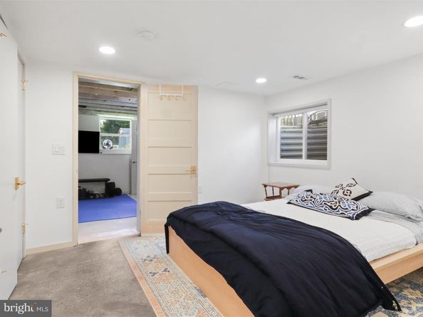 7324 Elmwood Drive, Falls Church VA 22042