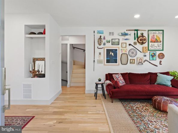 7324 Elmwood Drive, Falls Church VA 22042