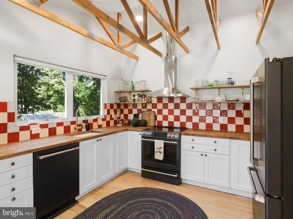 7324 Elmwood Drive, Falls Church VA 22042