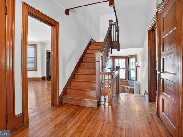 580 Wigard Avenue, Philadelphia PA 19128