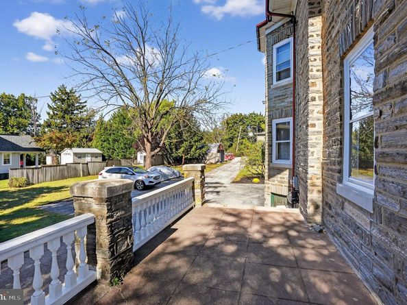 580 Wigard Avenue, Philadelphia PA 19128