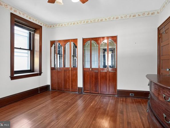 580 Wigard Avenue, Philadelphia PA 19128