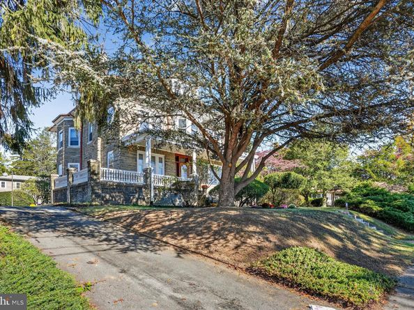 580 Wigard Avenue, Philadelphia PA 19128