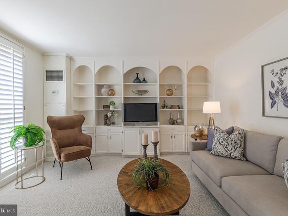 333 2nd Street NE 206, Washington DC 20002