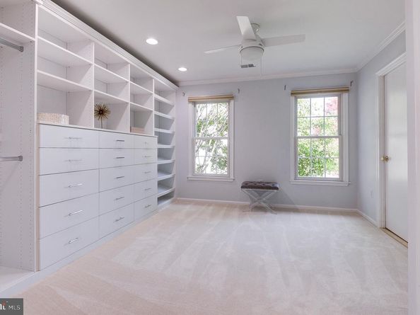 2131 Robin Way Court, Vienna VA 22182