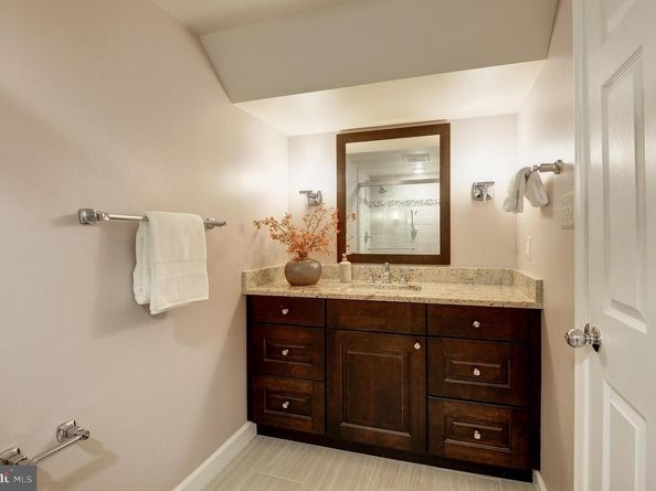 2131 Robin Way Court, Vienna VA 22182