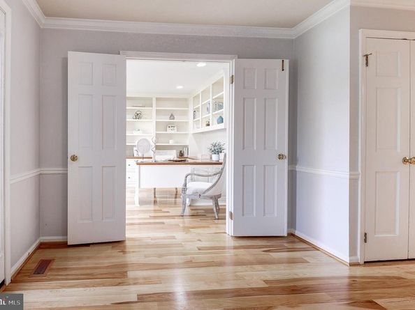 2131 Robin Way Court, Vienna VA 22182