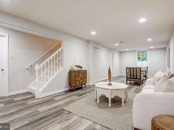 2131 Robin Way Court, Vienna VA 22182