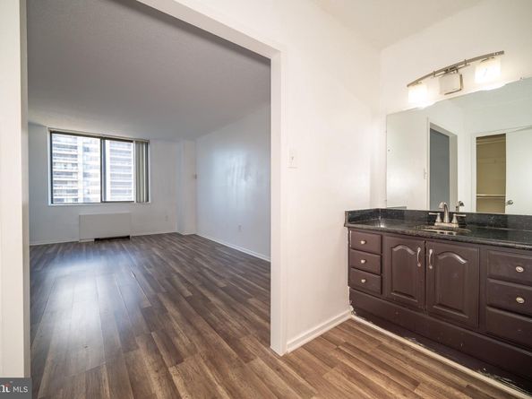 3705 S George Mason Drive 1617S, Falls Church VA 22041