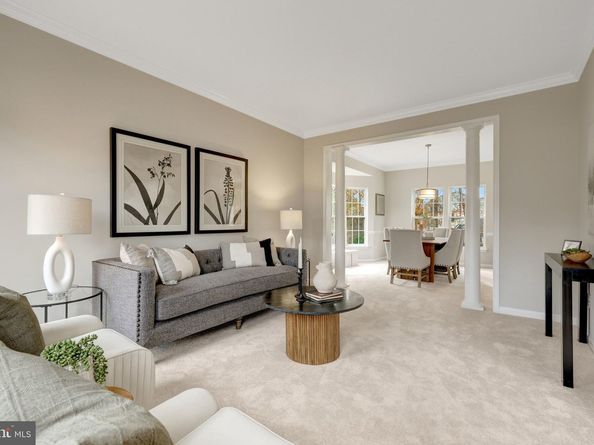 47425 River Crest Street, Sterling VA 20165