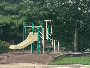 47425 River Crest Street, Sterling VA 20165