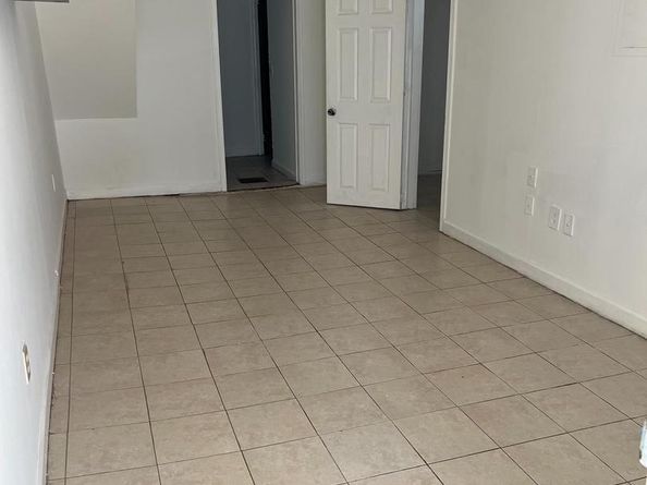 7243 Glenloch Street, Philadelphia PA 19135