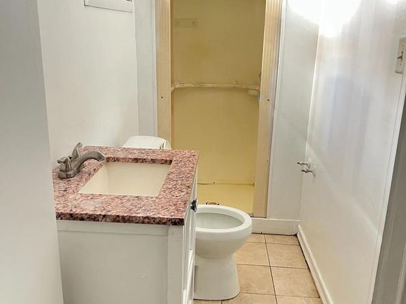 7243 Glenloch Street, Philadelphia PA 19135