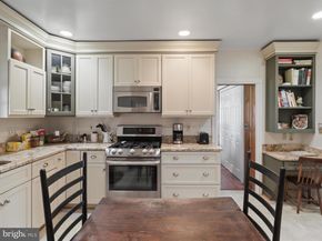 910 Locust Street, Herndon VA 20170