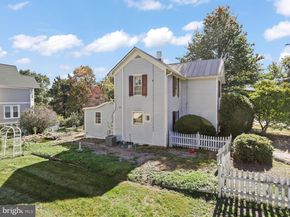 910 Locust Street, Herndon VA 20170