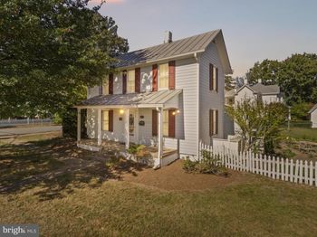 910 Locust Street