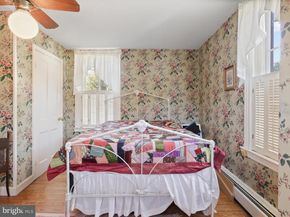 910 Locust Street, Herndon VA 20170