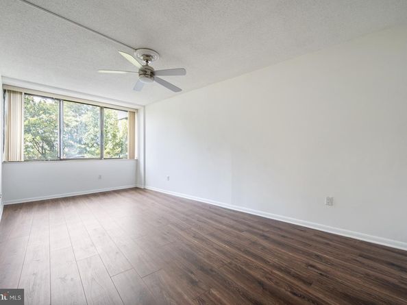 6301 Stevenson Avenue 806, Alexandria VA 22304