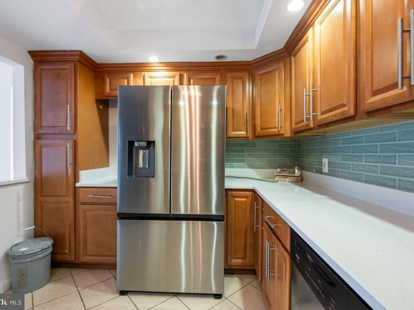 6301 Stevenson Avenue 806, Alexandria VA 22304