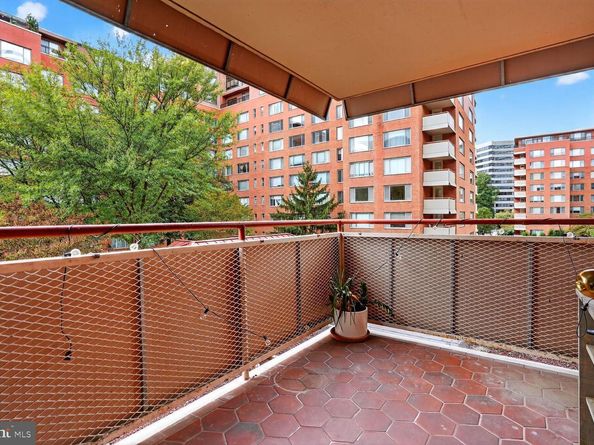 1021 Arlington Boulevard 643, Arlington VA 22209