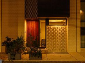 1646 Carlton Street, Philadelphia PA 19103