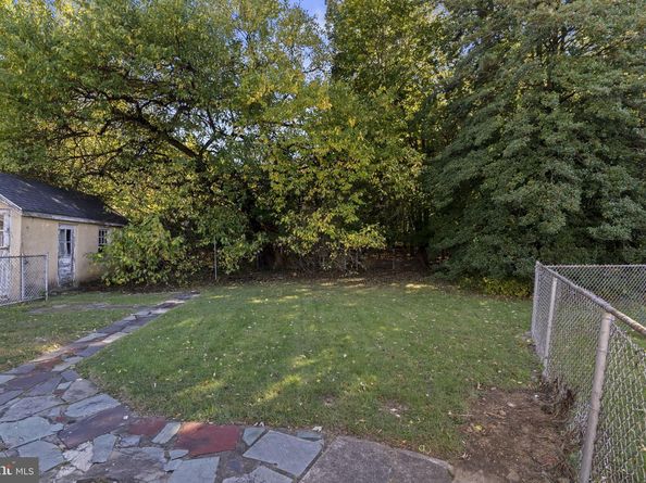 1240 Angora Drive, Yeadon PA 19050