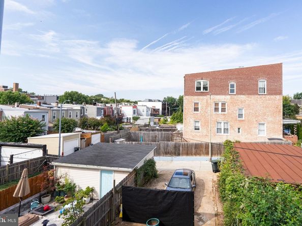 939 15TH Street SE, Washington DC 20003