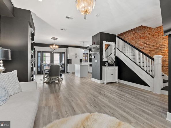 939 15TH Street SE, Washington DC 20003
