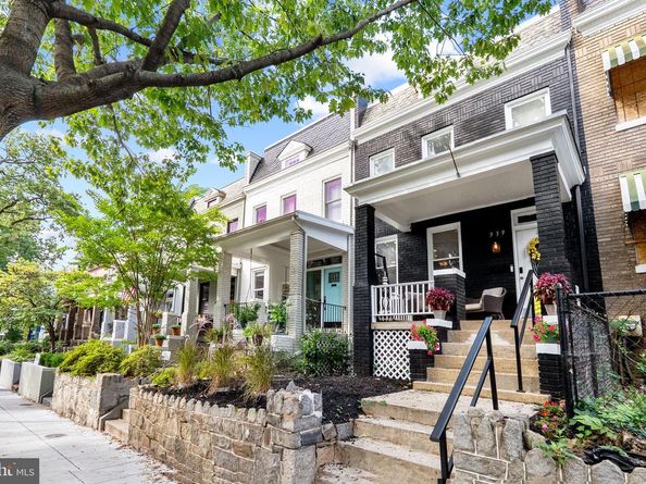939 15TH Street SE, Washington DC 20003