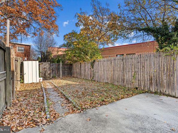 31 W Reed Avenue, Alexandria VA 22305