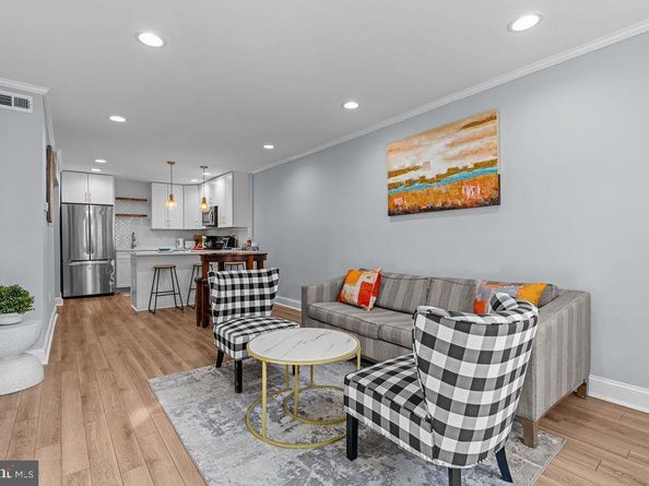 31 W Reed Avenue, Alexandria VA 22305