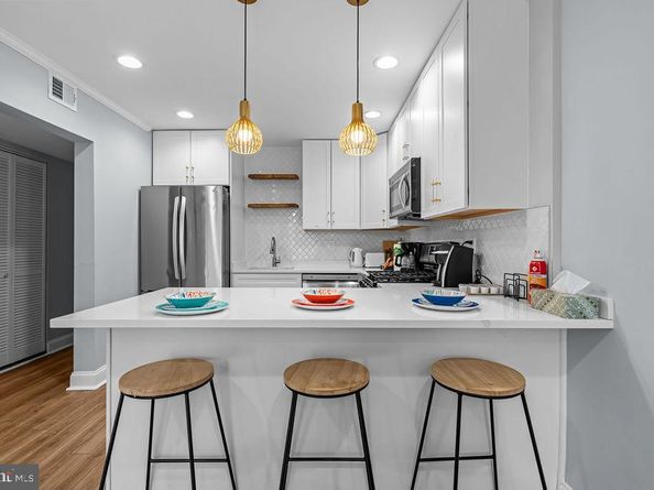 31 W Reed Avenue, Alexandria VA 22305