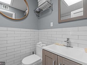 31 W Reed Avenue, Alexandria VA 22305