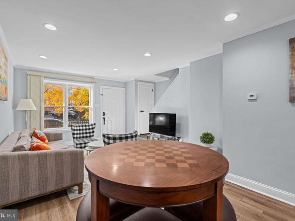 31 W Reed Avenue, Alexandria VA 22305