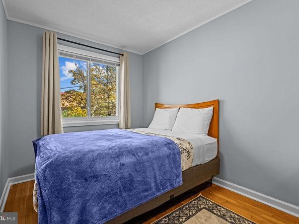 31 W Reed Avenue, Alexandria VA 22305