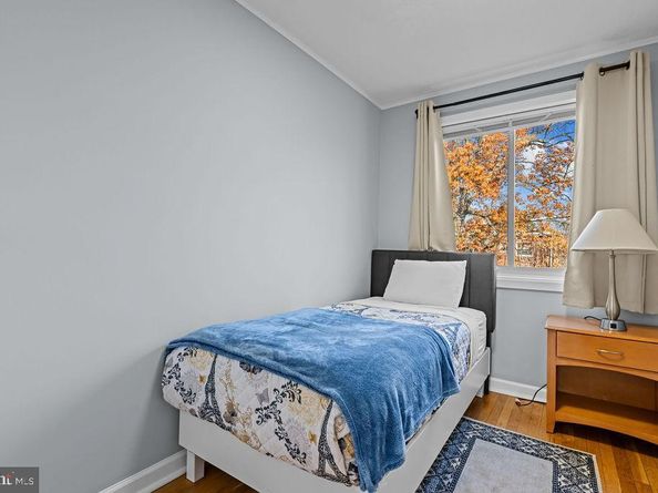 31 W Reed Avenue, Alexandria VA 22305