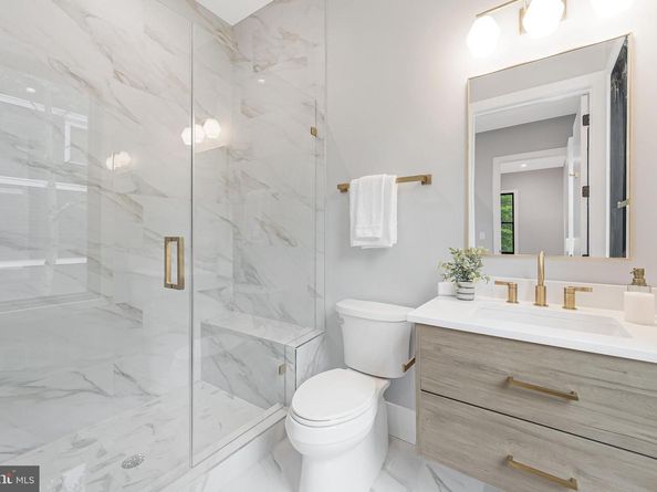 1052 Balls Hill Road, Mclean VA 22101