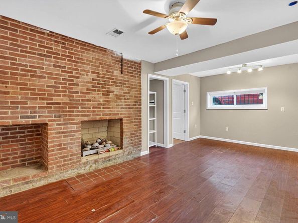 260 45TH Street NE, Washington DC 20019