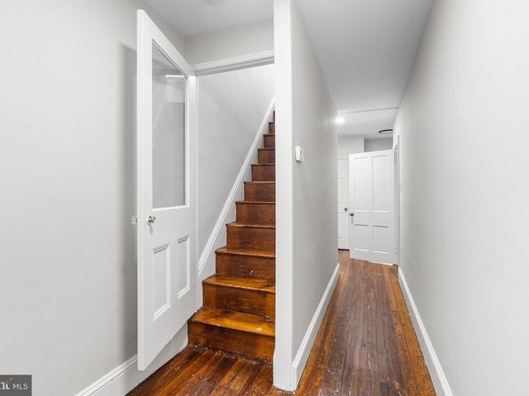 297 Hermitage Street, Philadelphia PA 19127