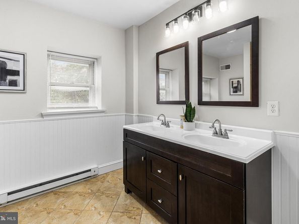 297 Hermitage Street, Philadelphia PA 19127